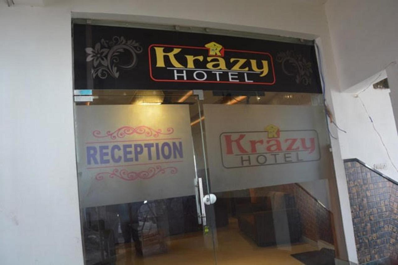 Krazy Hotel Haldwāni Esterno foto